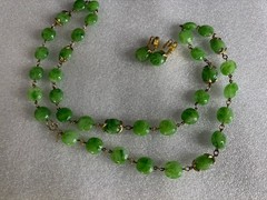 VTG Crown Trifari Marbled Green Lucite Faux Jade Gold Tone Necklace Earrings SET