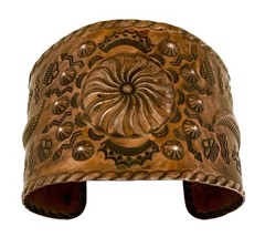 VINTAGE BELL TRADING POST PRE-1971 Solid Copper STAMPED WIDE CUFF Bracelet