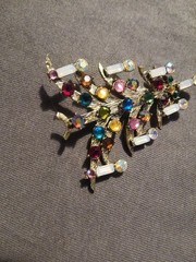 Weiss Vintage Christmas Tree Brooch Pin (T)