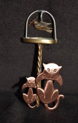 VTG Cat Pin Brooch Copper Mixed Metals Cats Dove Bird Modern Art K&T Siamese