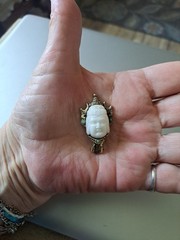 Vintage Single Selro Selini Toshikane “God of Happiness” clip on earring