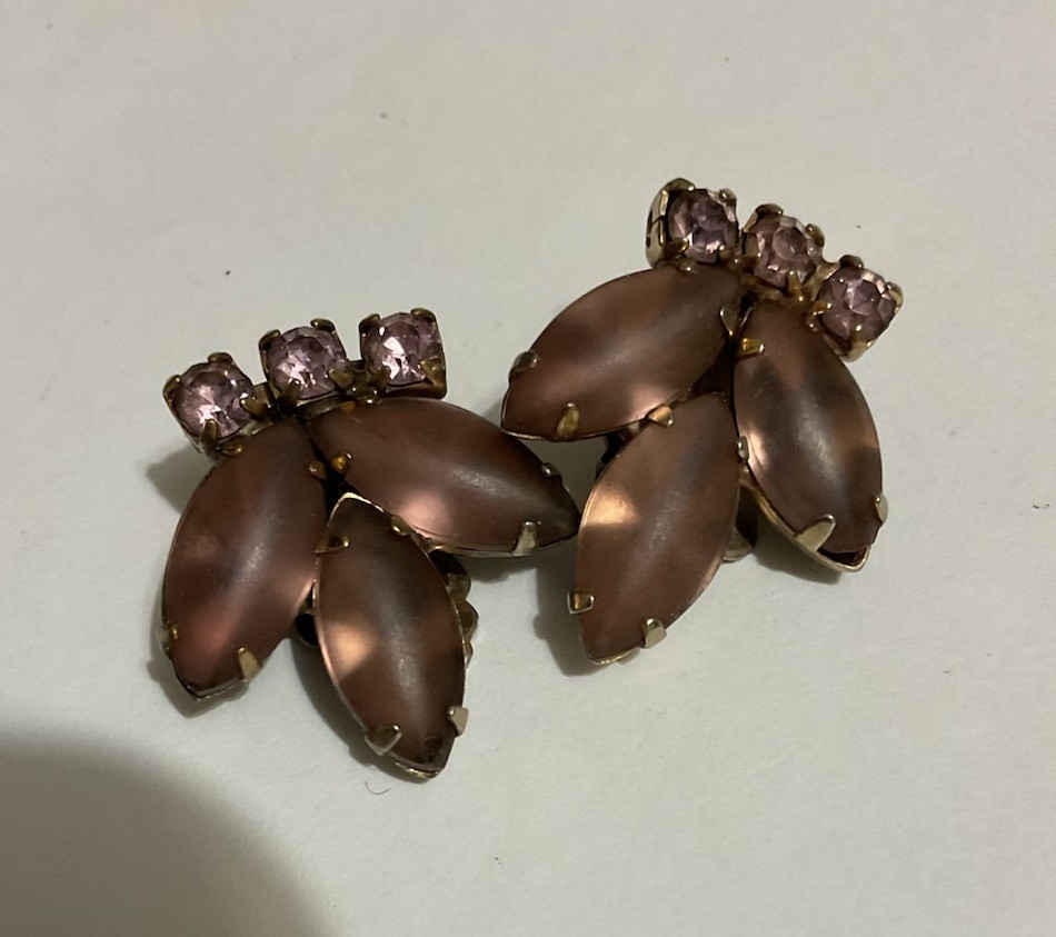 Vintage Smoky Lavender No Brand Earrings