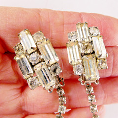 Vintage Signed WEISS Rhinestone Sweater Guard Clip Prong Set Clear Stones