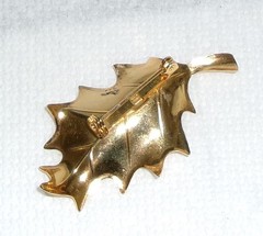 Vintage Christmas Holly Pin/Brooch-Gold Tone-Red Rhinestones Prong Set