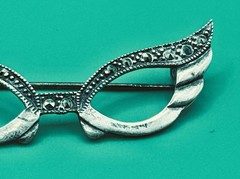 Vntg Signed MC Michael Conroy Sterling Silver Marcasite Cat Eye Glasses Brooch