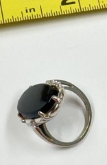 Vintage 1960’s 10K White Gold Oval Black Onyx Ring 5.1 Grams Size 6?