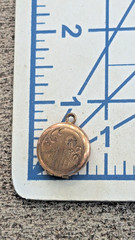 Vintage Victorian Gold Filled Round Photo Locket Pendant Etched Flower Mono