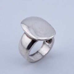 1999 Barry Kieselstein Cord Moon Star Oval Signet Ring VIntage KC Sz 6 3/4