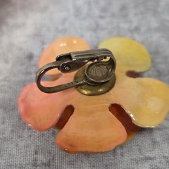 Vintage Peach Molded Celluloid Early Plastic Flower Pin Brooch Earring Set Fair