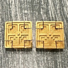 MOMA MUSEUM OF MODERN ART FRANK LLOYD WRIGHT STORER HOUSE GOLD CLIP ON EARRINGS