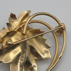 VTG MCM Brooch Layered Curled White Gold Tone Leaves Fall Cottage Cabincore Pin