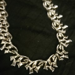 VINTAGE CORO WHITE ENAMELED GOLDTONE 18″ NECKLACE