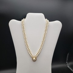 VTG Faux Pearl Double Strand Necklace Gold Tone Rhinestone Oval Center 16″