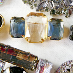 Plastic PIN BROOCH Collection 10 Piece Acrylic Lucite Multi Color Stones Large