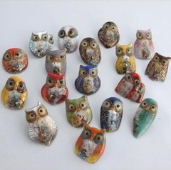 Red Owl – Japanese cloisonné enamel Pin Badge Made-to-order NEW