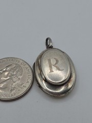Vintage Sterling Silver 925 Monogram R Double Oval Locket Pendant 7.5g