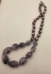 Coldwater Creek Amethyst and Lavender freshwater pearl necklace 20″ long.