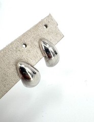 Vintage modernist Sterling Silver Teardrop post Earrings