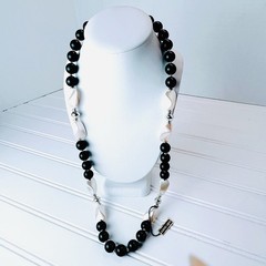 Vtg 1960s Beaded Necklace – 28” -Tagged GENUINE LUCITE -Black Pearl Silver Beads