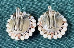 Early Miriam Haskell Style Wired Pearl Cluster Clip-on Earrings Gold Tone Nest