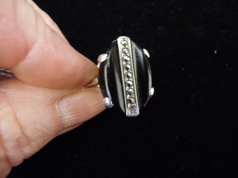 VINTAGE BLACK ONYX & MARKASITE STERLING SILVER RING