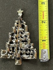RARE Vintage Green Bezel Set Crystals Deco Geometric Christmas Tree Brooch Pin