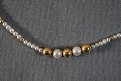 Vtg Pearl Necklace 18k Yellow Gold Clasp & Beads 16″ Long