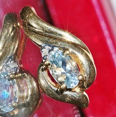 10k yellow gold pendant 0.425ct aquamarine & diamond swirl charm Handmade 1.58g