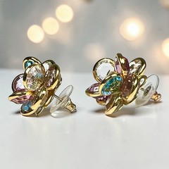 Vtg Bezel Set Earrings Pierced Pastel Blue Pink Clear Green Rhinestone Center