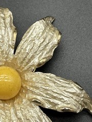 Vintage Kramer Floral Flower Textured Detail Brooch Pin