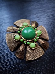 HUGE Vintage Green Lucite Textured Brutalist Medallion MCM Brooch