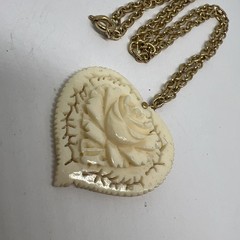 Vintage Hand Carved Rose Heart Pendant Gold Tone Chain 24” Necklace
