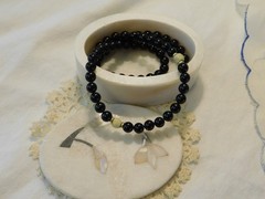 Black Onyx 14K Gold Beaded Necklace 18 inch w/ Trinket Soap stone box