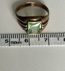ANTIQUE 10K YELLOW GOLD URANIUM GREEN SPINEL GEMSTONE RING size 6.5 STUNNING