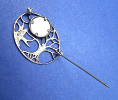 JEZLAINE Vintage Sterling Silver Winter Scene TREE & MOP Moon Open 1.35″ BROOCH