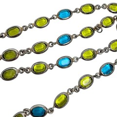 Vintage Silver Tone Necklace w/Framed Blue & Green Faceted Crystal Ovals