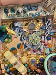 Beautiful Lot Of Estate Jewelry, Turquise, Teal & Green Many Signed