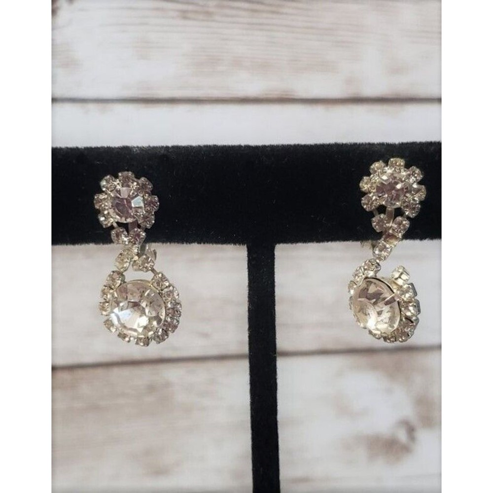 Vintage Clip On Earrings Clear Gem *One Broken Dangle* – Damaged/Repair Needed