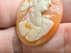 Vintage Loose Hand Carved Shell Cameo Woman with Bird on Head 1 1/8 Inch x 7/8In