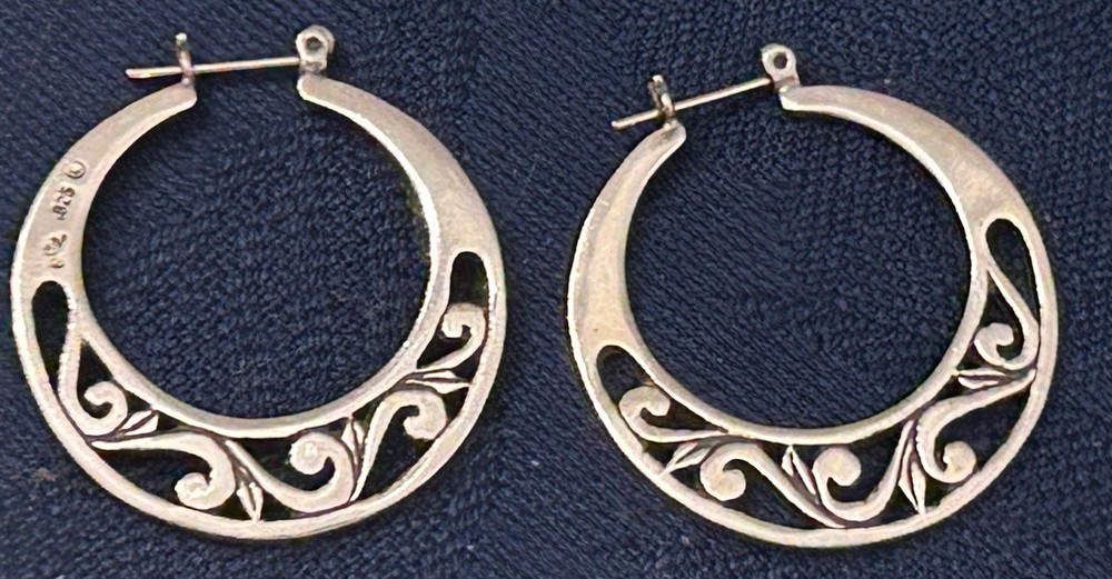 Vintage JEZ Jezlaine Sterling Silver Filigree Flat Scroll Hoop Earrings