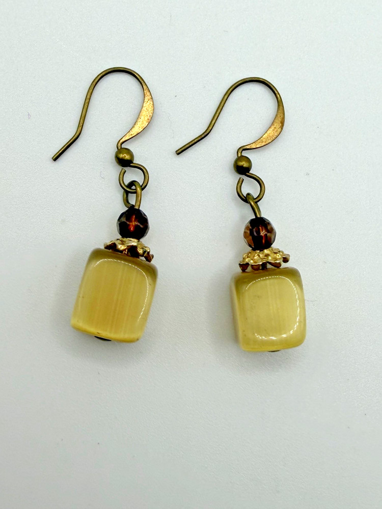 BEIGE GLASS SQUARE BEADED DANGLE DROP EARRINGS WOMENS FRENCH WIRE HOOK BOHO