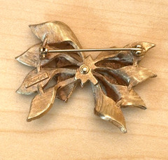 Vintage Brushed Goldtone Signed Coro Francois Ribbon Bow Pin-2”