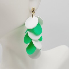 Green and White Multiple Plastic Disc Wiggly Dangle Vintage 80s Pierced Earrings