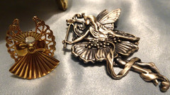Lot of 2 Women’s Brooch Fairy Pewter Color and 1996 AOL Angel Gold Tone Unworn
