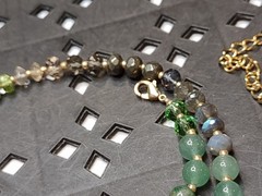 18 Inch Green AV Max Beaded Necklace