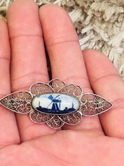 VINTAGE Signed DELFT Blue White PORCELAIN WINDMILL PIN Silver Filigree Frame