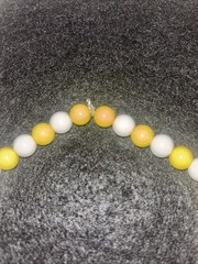 Vintage Yellow And White Graduated Bead Statement Necklace 15.5 in