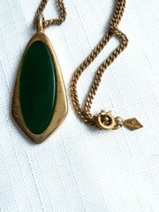 Vintage Gold Tone Necklace 24 Inches with Pendant 2X1 Inch – As Pictured -VM120