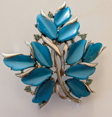 Vintage Coro Blue Thermoset and Rhinestone Brooch 2.5 in