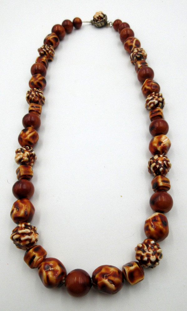 VTG 24″ UNUSUAL GEOMETRIC BEAD brown white silver tone mtl STRAND Necklace